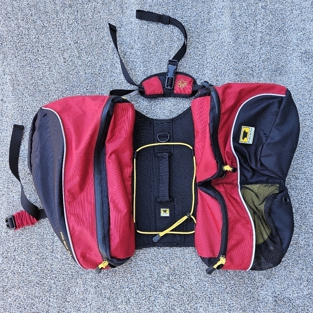 Mountainsmith Large Dog Pack SL3 Outdoor Hiking Red Backpack Adjustable Harness